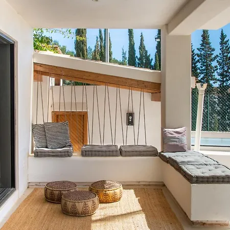 Romero Renovated - San Rafael * 산트 라파엘 데 사 크레우